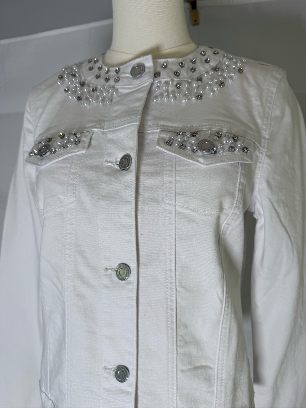 Joseph Ribkoff Ivory Pearl Rhinestone Embellished Denim Jacket NWT S - Picture 14 of 14